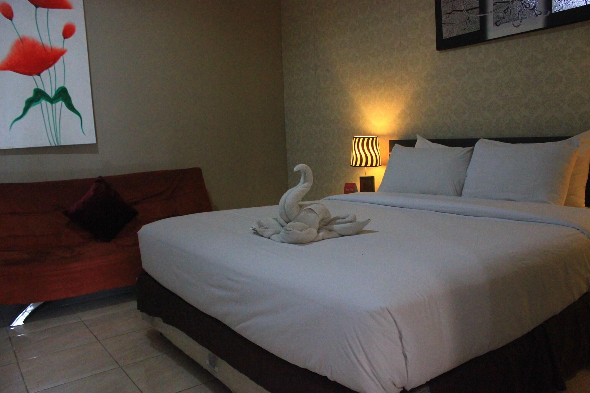 Hotel Reddoorz @ Sunset Point Seminyak Exterior foto